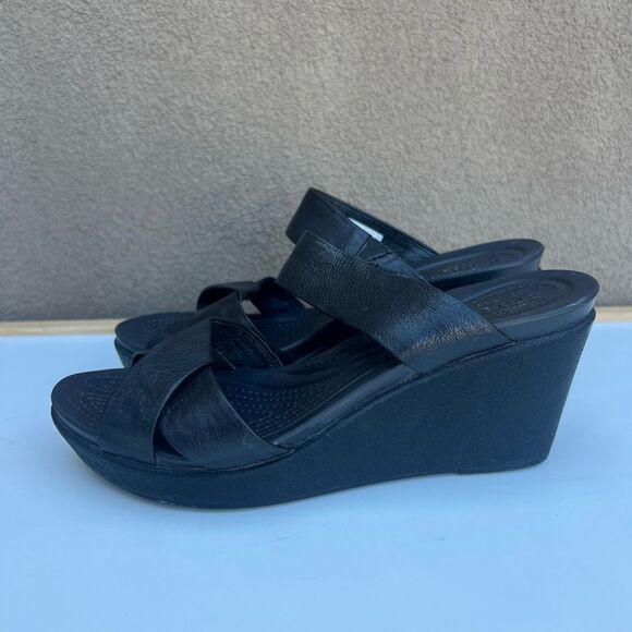 2/$24 Crocs Leather Strap Wedge Sandals Womens Size 6 - Picture 3 of 8
